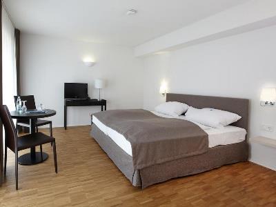 Klingelhöffer 3*